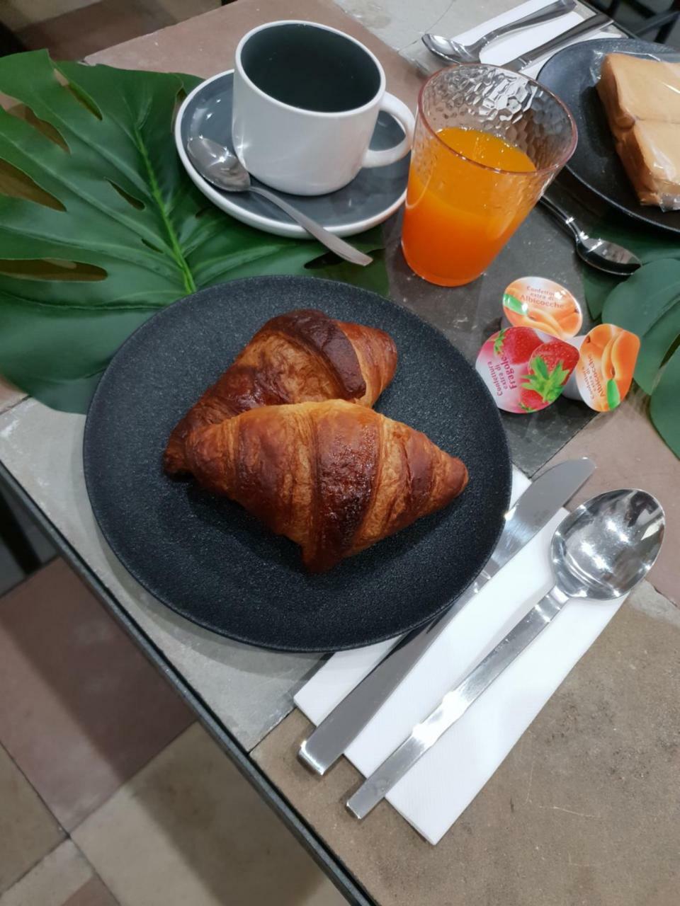Palermo Inn Suite מראה חיצוני תמונה